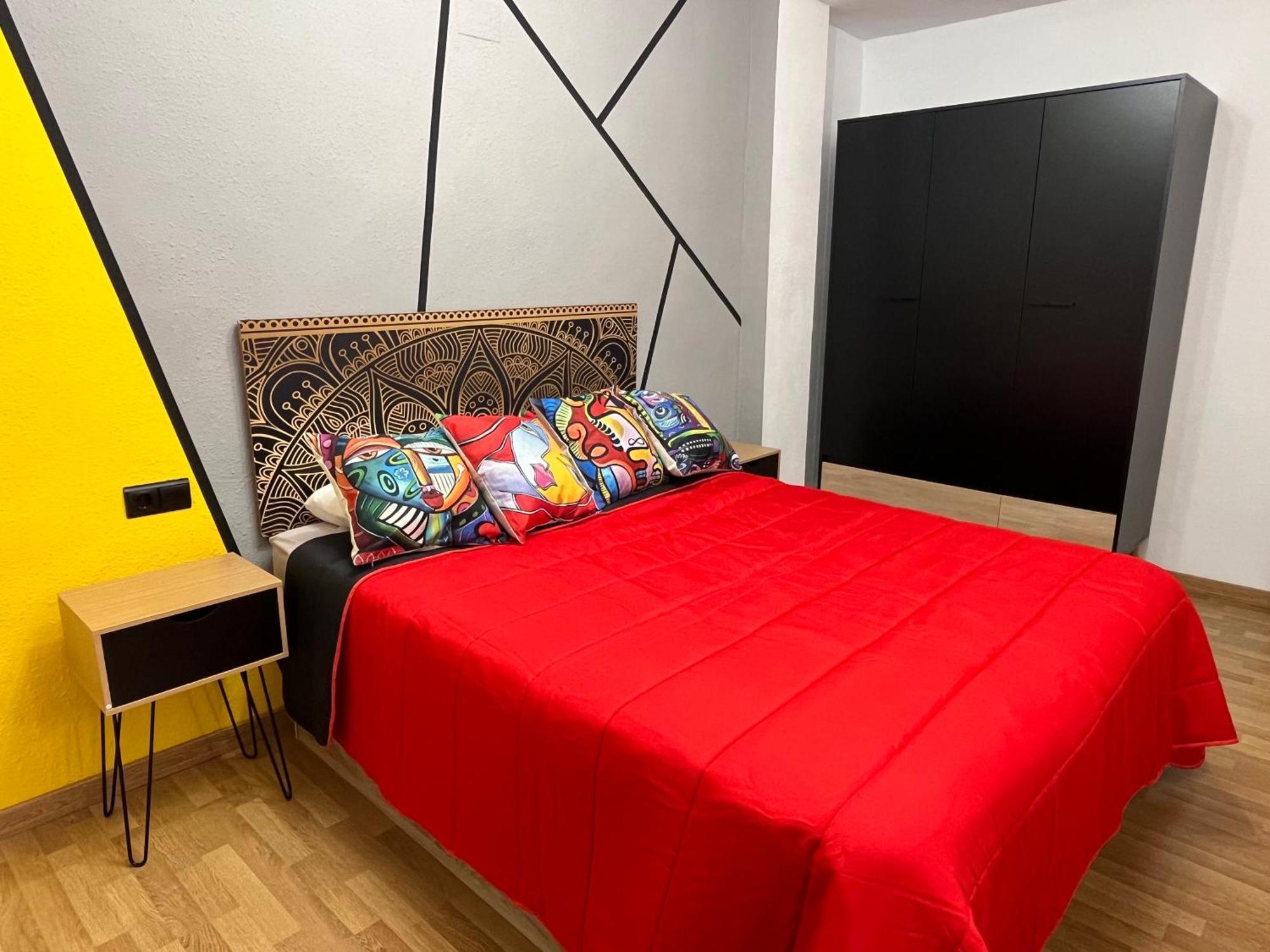 Marqplace Beach Free Parking And Ac Alicante Esterno foto