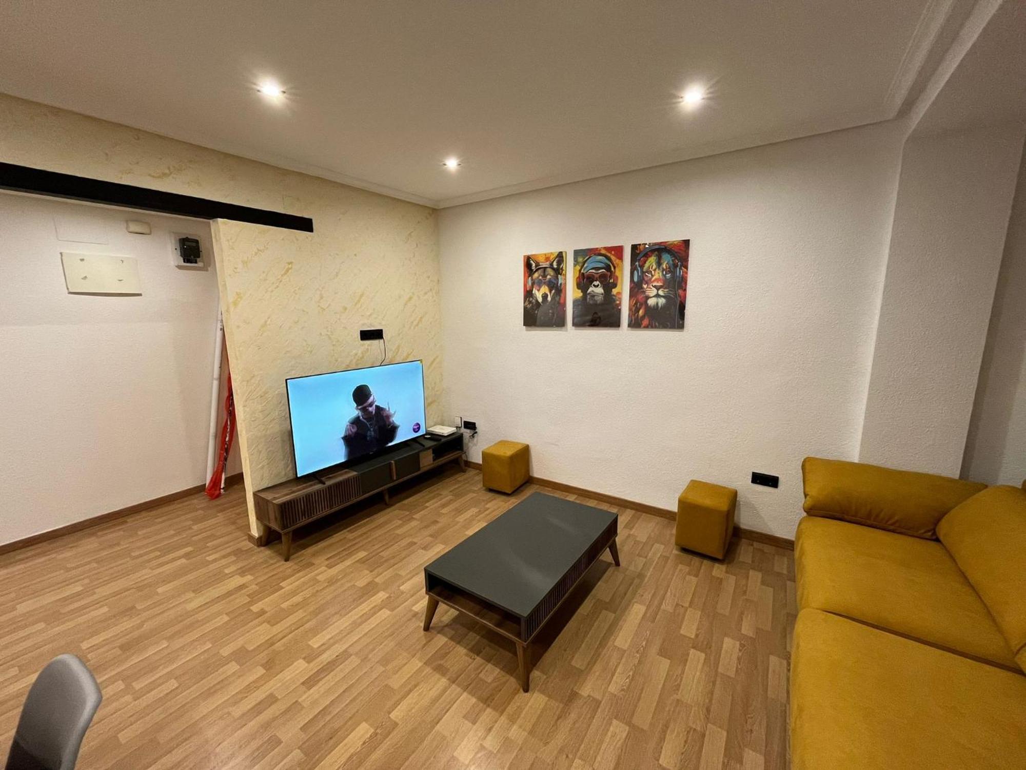 Marqplace Beach Free Parking And Ac Alicante Esterno foto